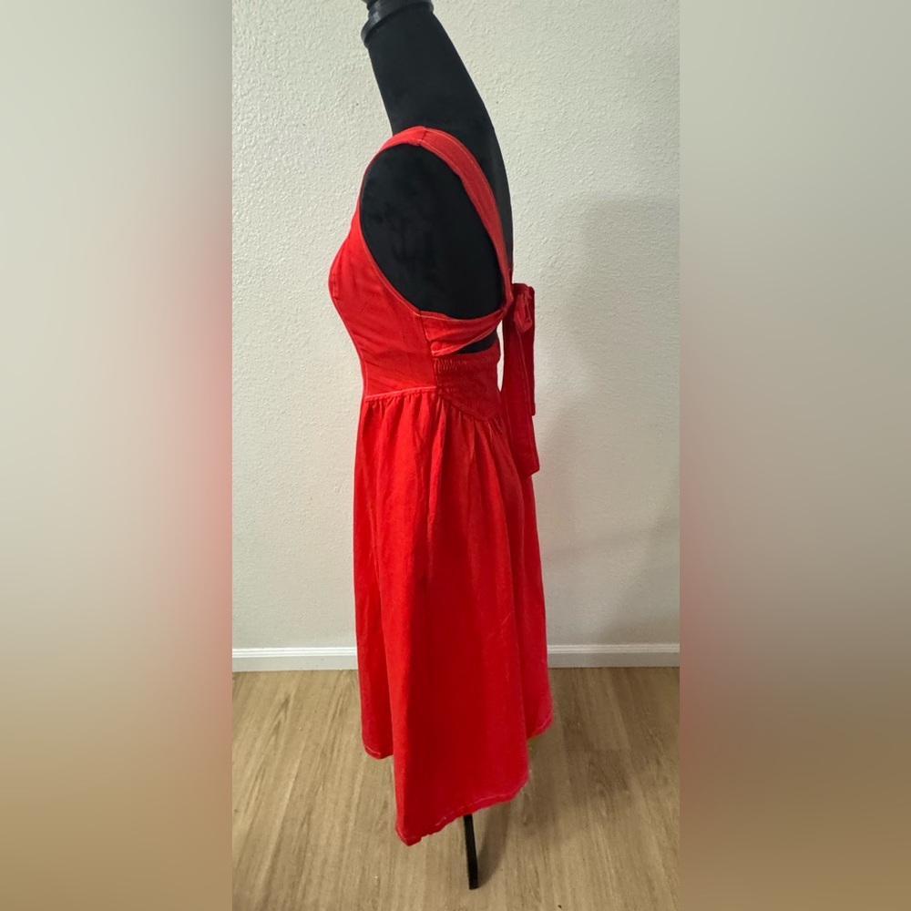 ILLA ILLA Vibrant Red Midi Dress - Picture 4 of 9